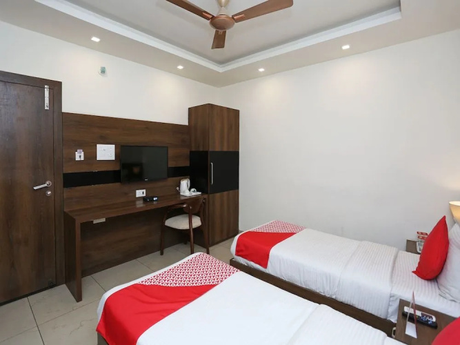 Hotel Square 36
