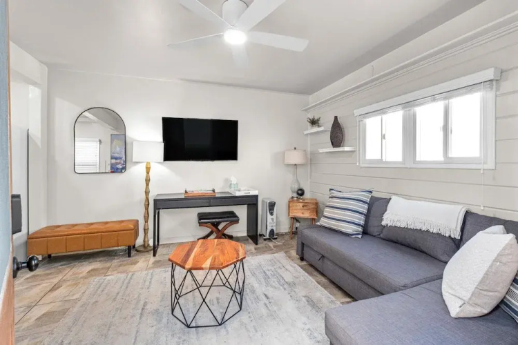 Beachside Apt With Laundry Steps to the Shore