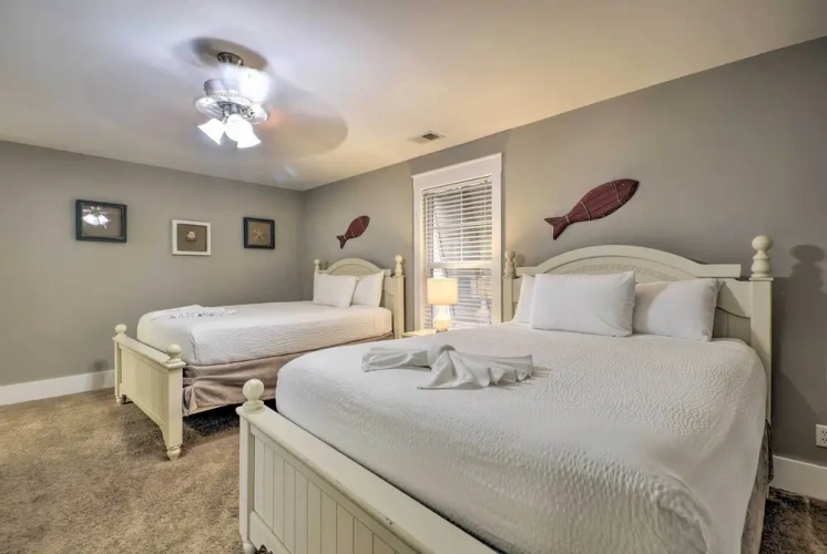 2 Bedrooms Apartment