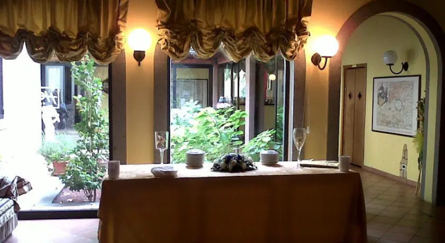 Hotel Eden