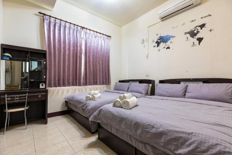 Standard Quadruple room