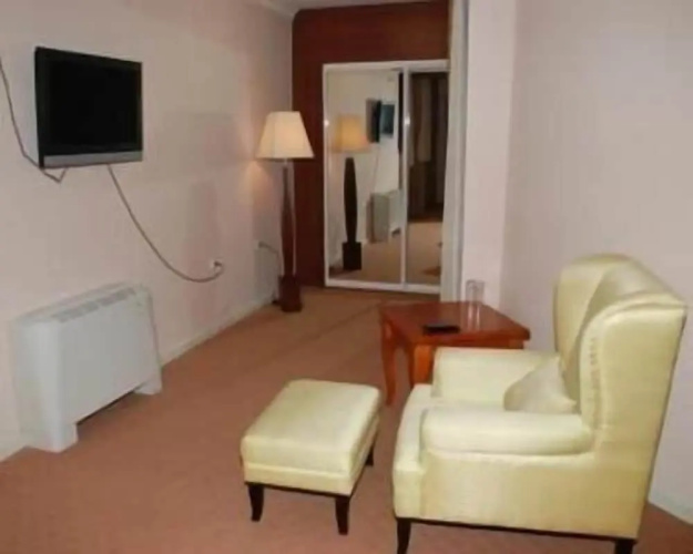 Hotel Feni