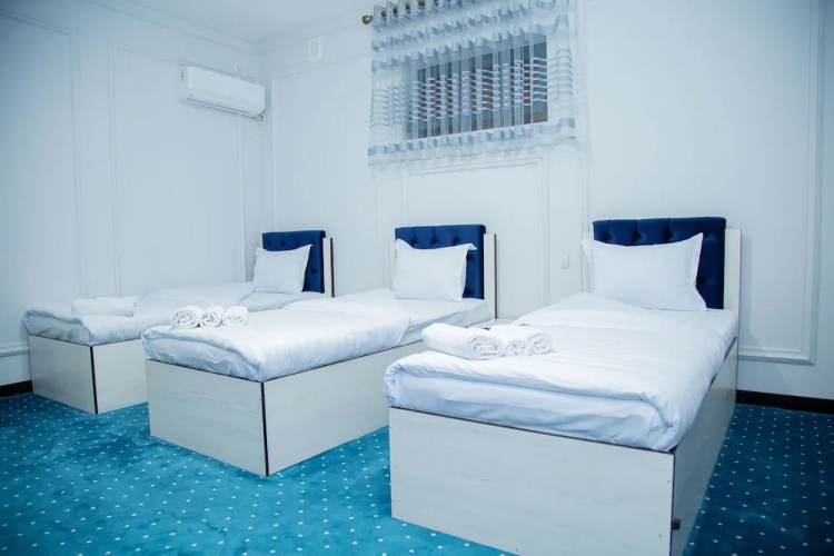 Lola Hotel