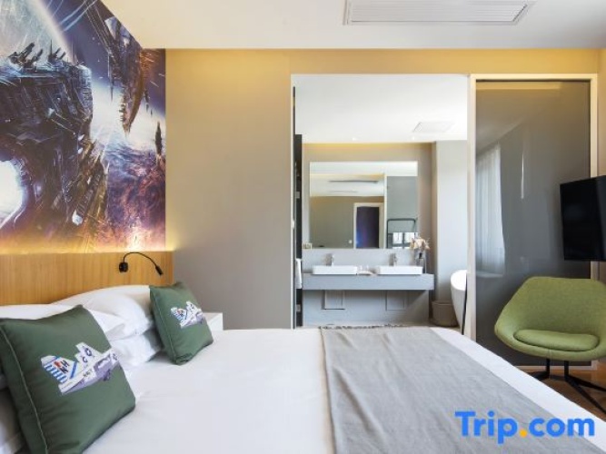 Quadruple Suite