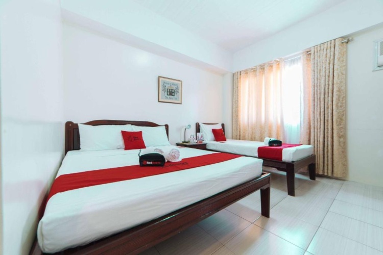 Standard Triple room