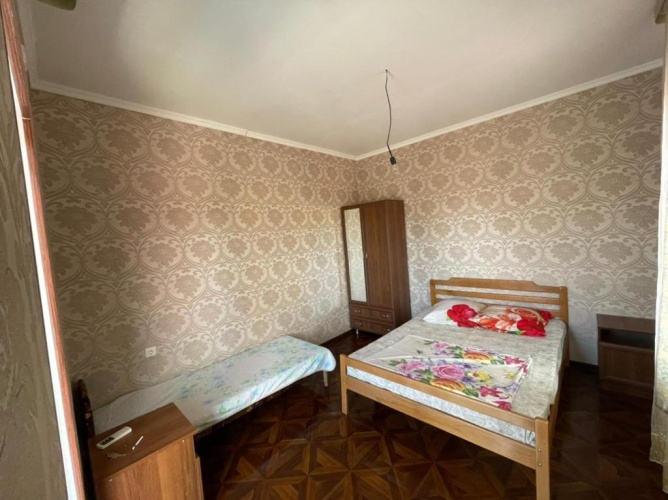 Economy Triple room