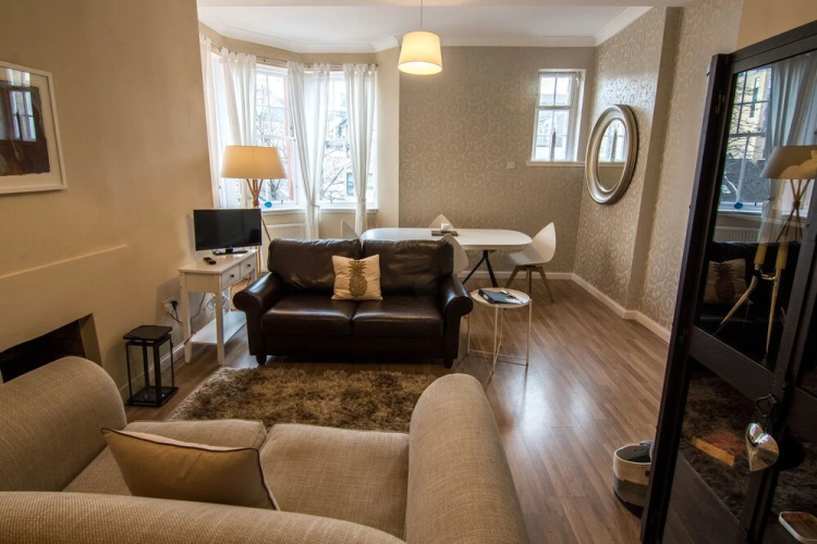 419 - Tron Square Apt 2