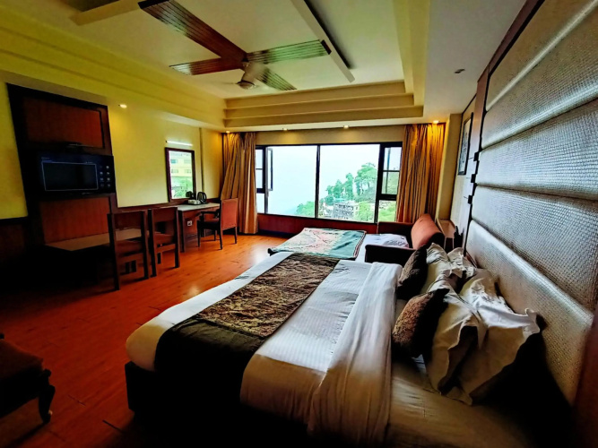 Hotel Vishnu Palace