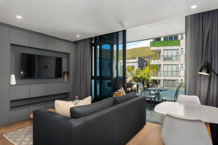 Apartment with balcony