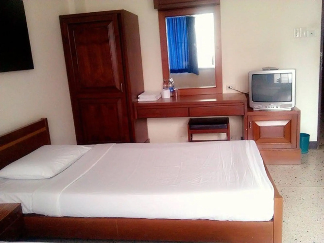 Petch Pailyn Hotel