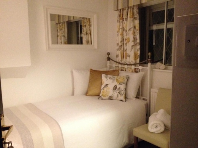 Standard Single room