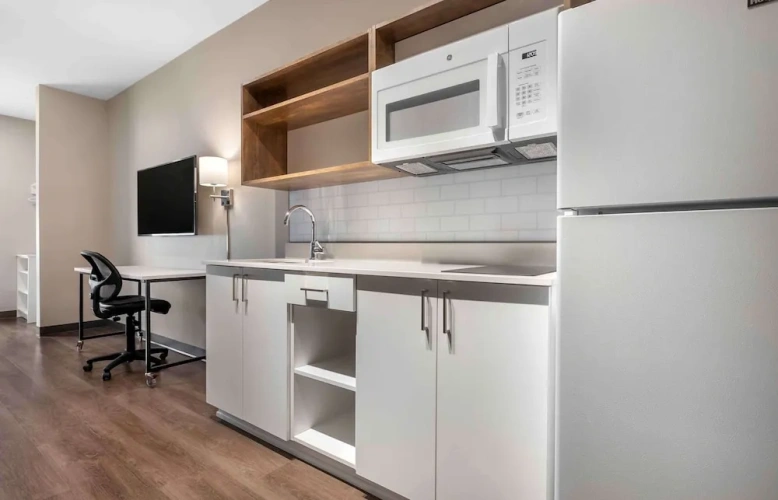 Premium Quadruple Studio