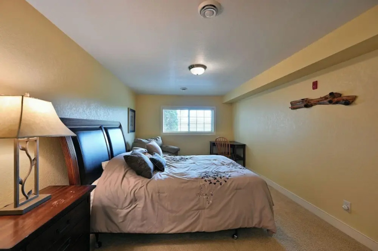 Unit 109 2 Bdrm/ 2 BA