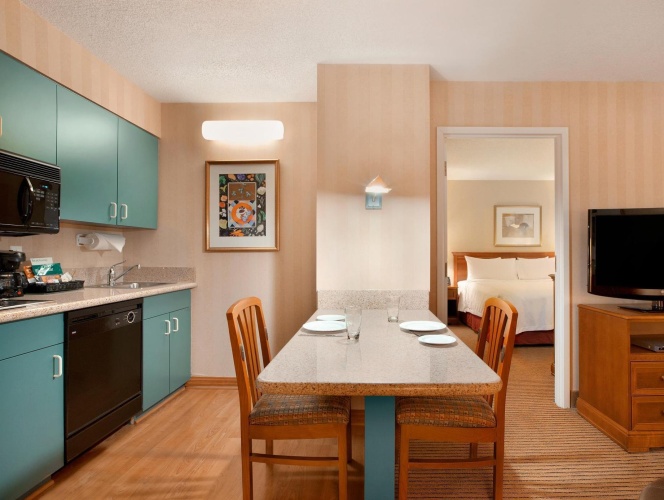 1 Bedroom Suite