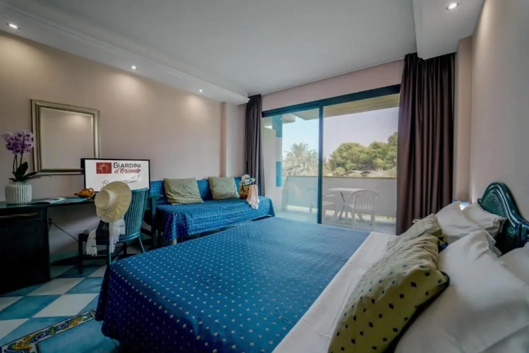 Twin room with balcony