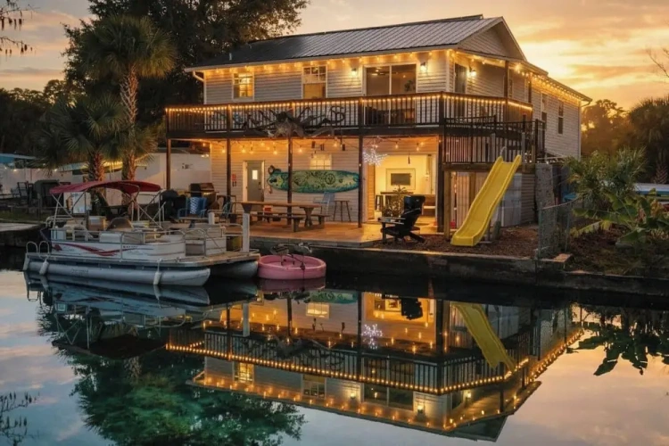 4 Bedrooms Cottage with balcony