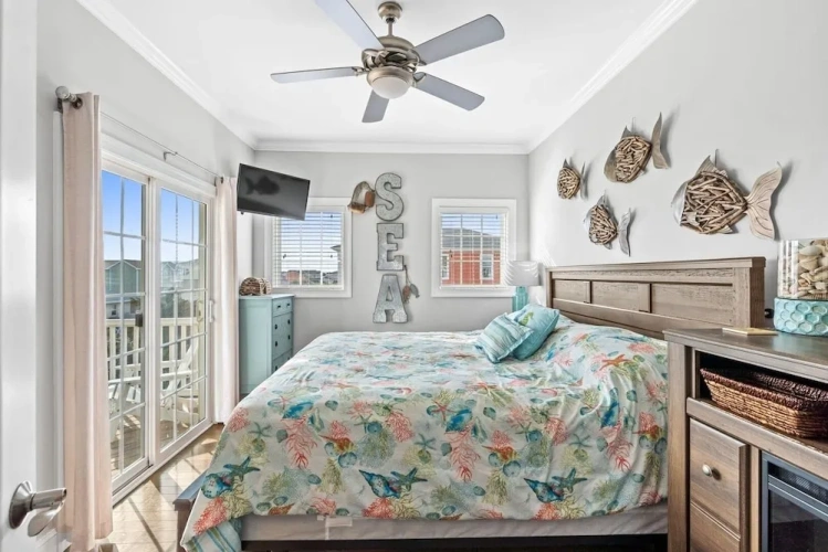 4 Bedrooms Cottage