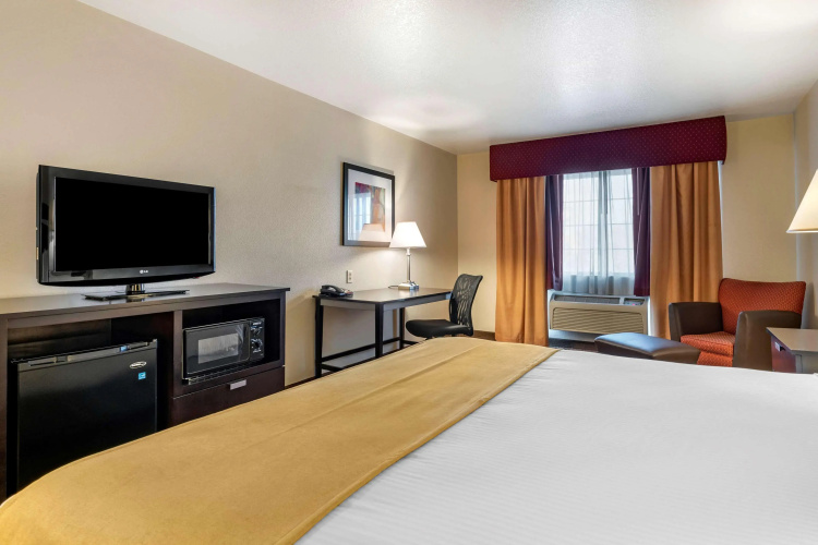 Best Western Luxury Inn