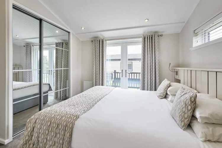 Host Stay Captain Cook Lodge