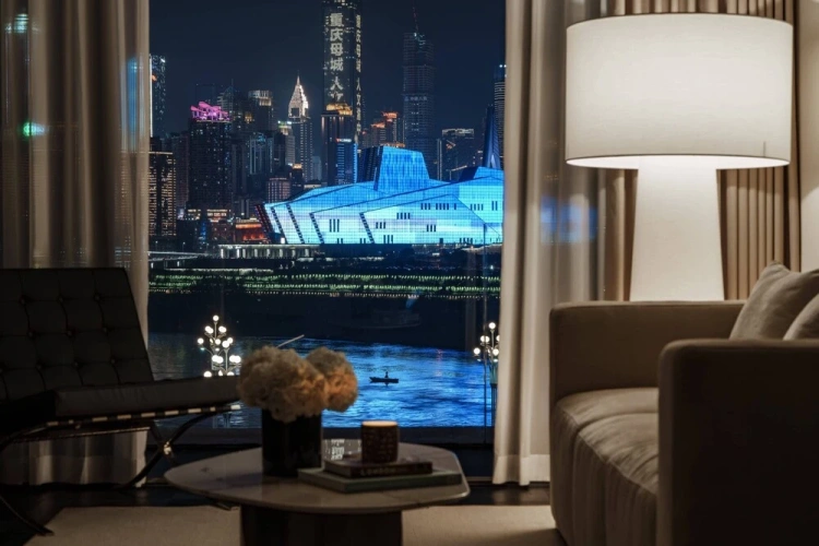 Luxury Suite