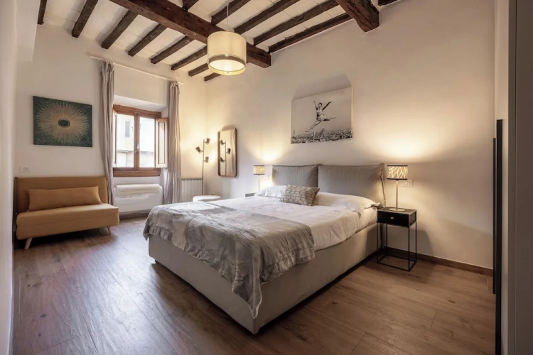 Laurel Apartment by Mmega