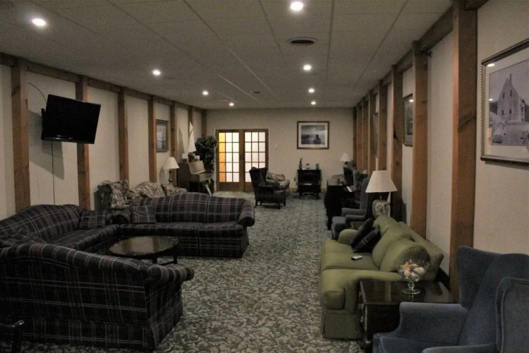 Boothbay Harbor Inn