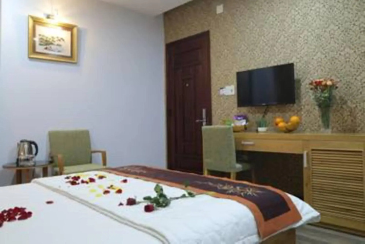 Hoai Sang Hotel