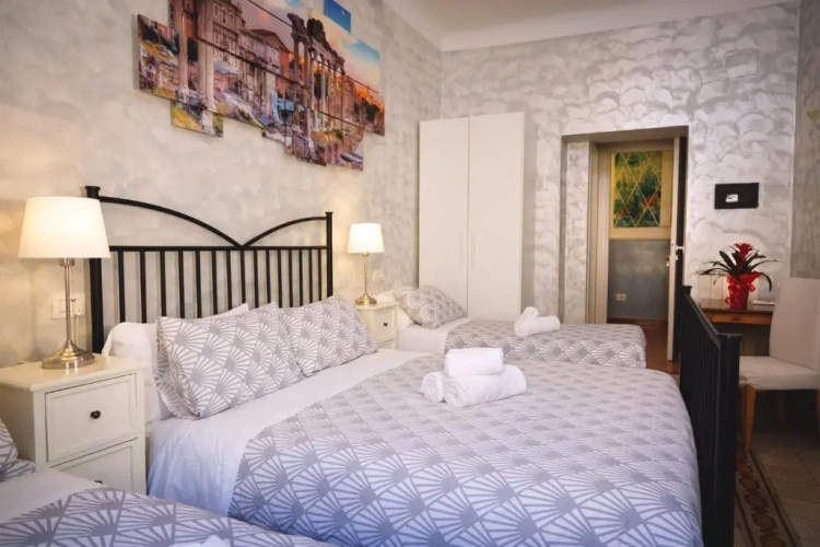 Standard Quadruple room
