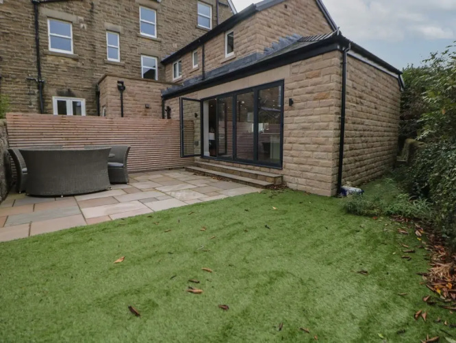 Netherdale House