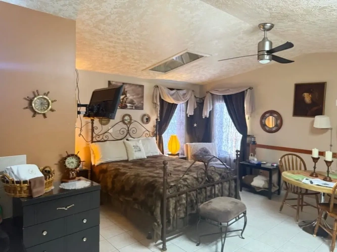 Luxury Studio