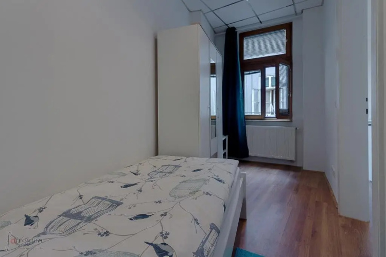 George Apartment