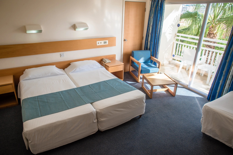 Cynthiana Beach Hotel