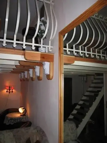 Yep! Hostel