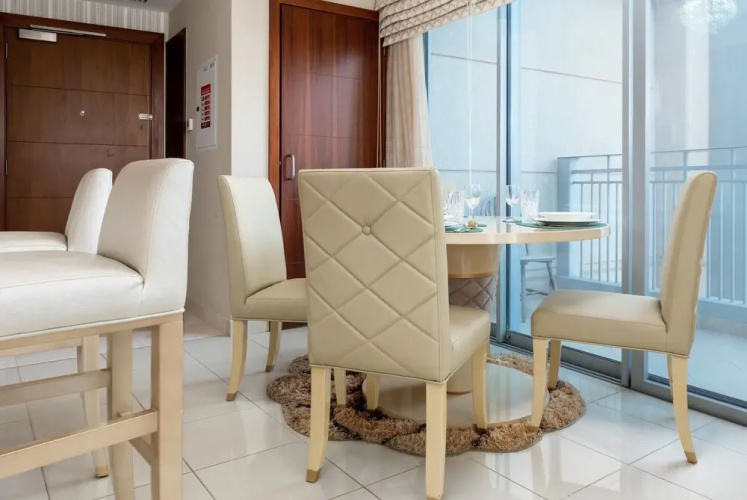 Lux BnB Stand Point -Burj Views