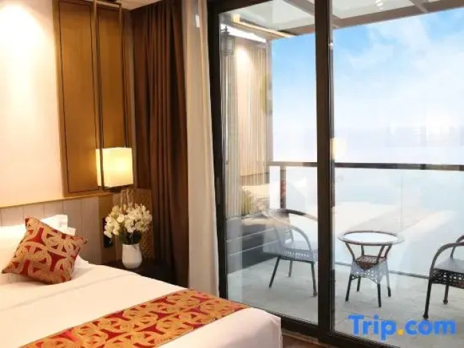 Standard Double room with balcony and with lake view