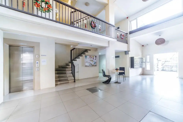 RedDoorz Plus near CK Square Cainta