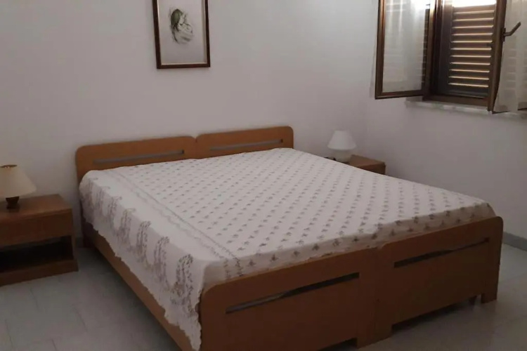 Capo Rizzuto, appartamento 200 mt dal mare