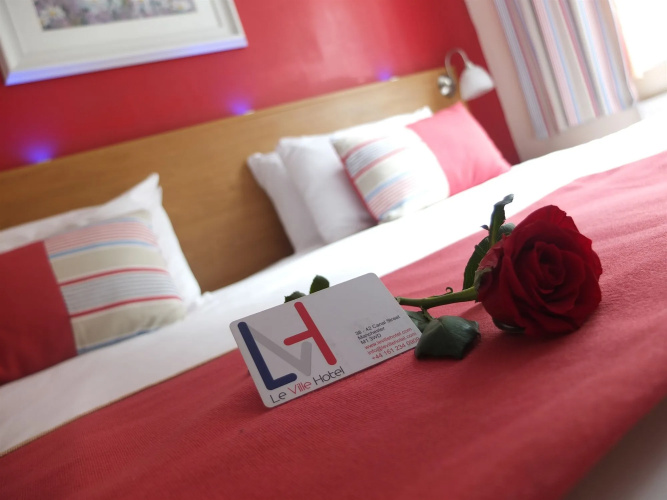 Le Ville Hotel