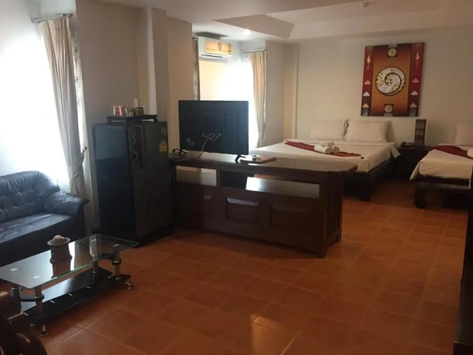 Standard Triple room