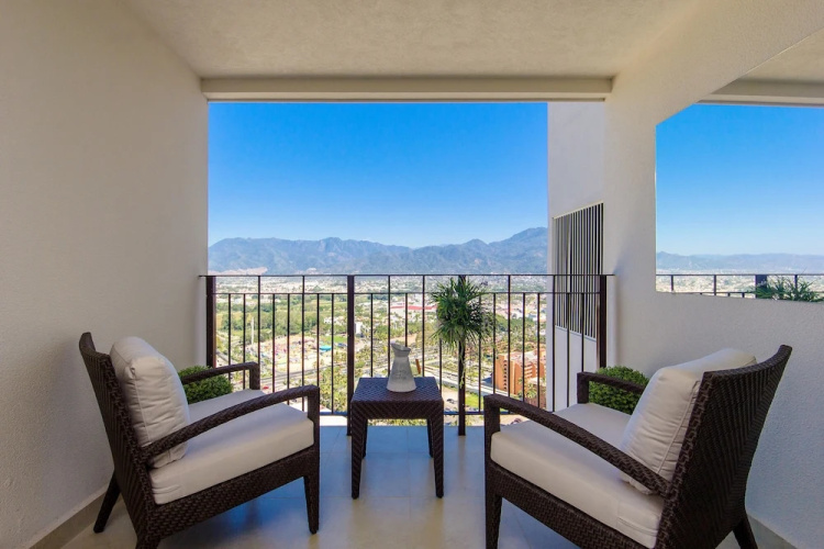 Grand Venetian Condominium