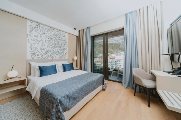 Standard Double room with mountain view