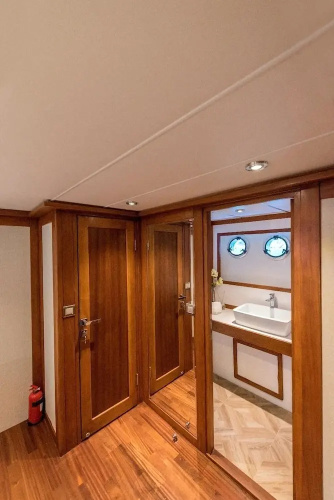 Ada Dreams / Boat
