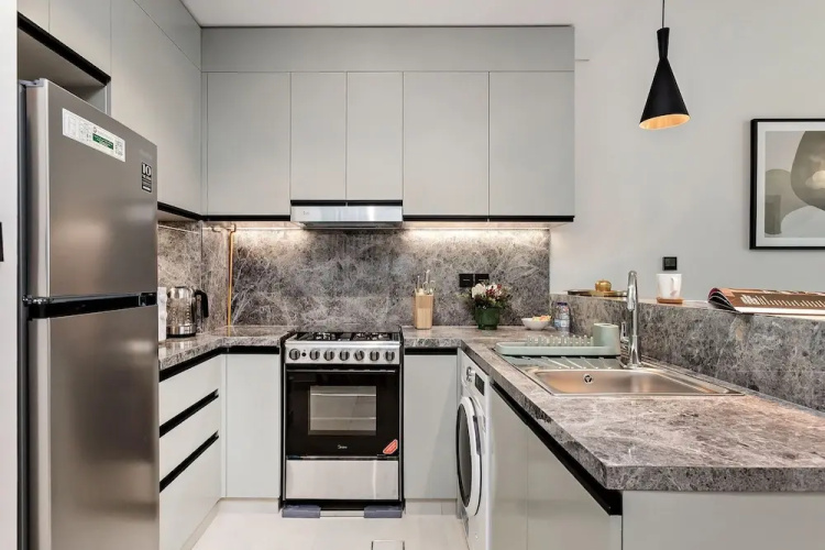 Stylish 1BR Apartment at Golf Gate