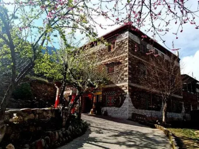 Danba Time Starry Sky Guesthouse