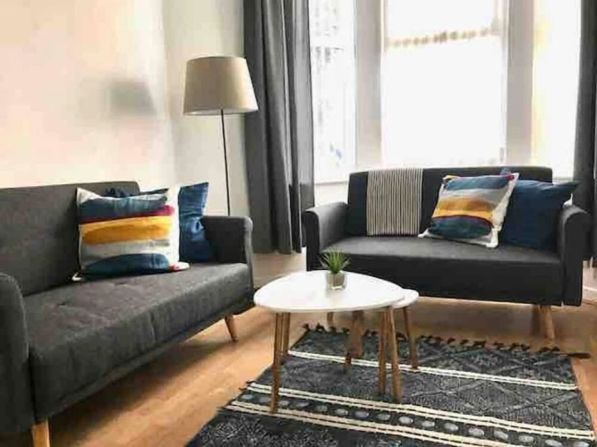 4 bed Townhouse