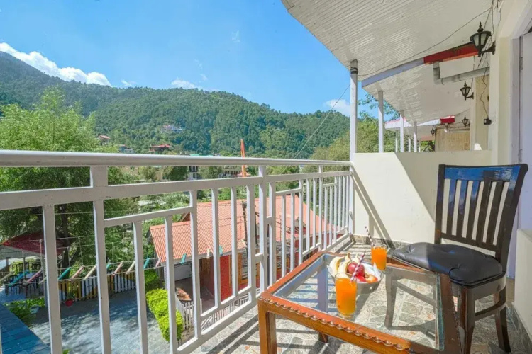 Pax Hotel Rock Villa
