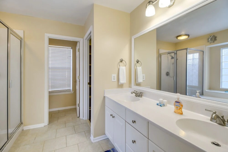 Pet-friendly Savannah Gem - 12 Mi to Tybee Island!