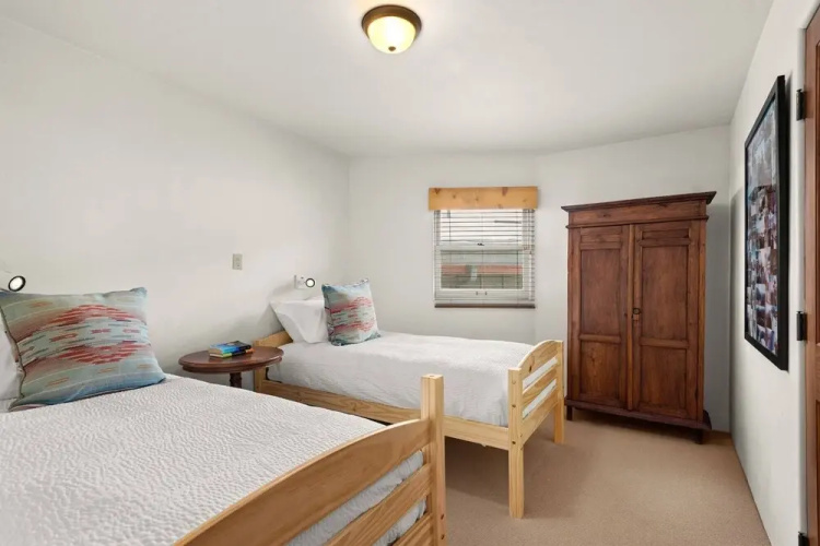 Shadow Mountain Condos by iTrip Aspen Snowmass