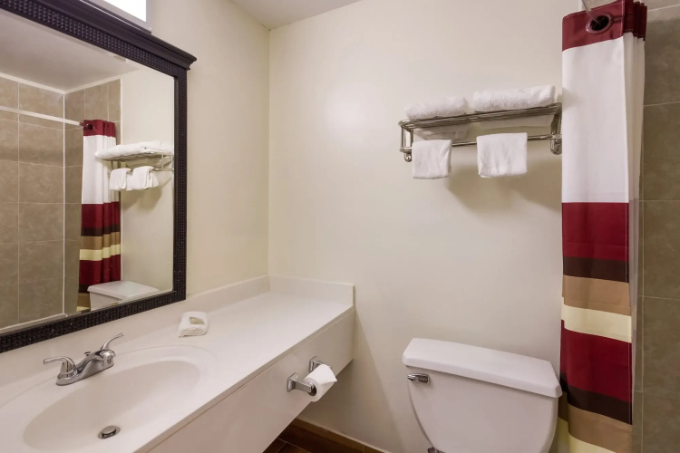 Red Roof Inn Crestview