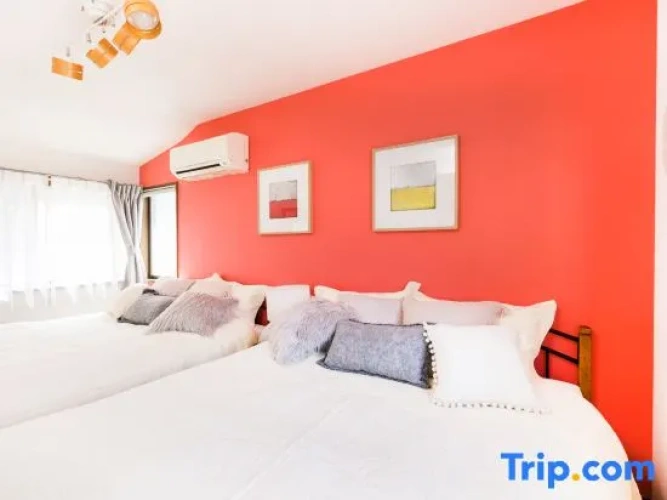 2 Bedrooms Cottage